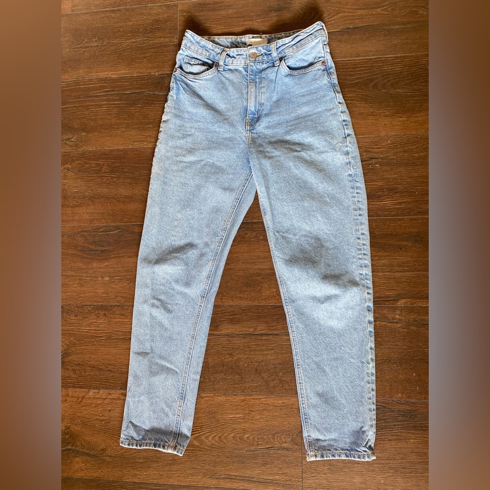 H&M high-rise Light Blue Denim Jeans with size 6